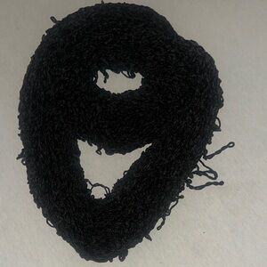 Serra Black Men's Scarf